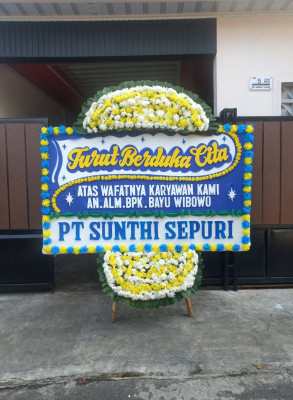 Papan Bunga Duka di Kejobong